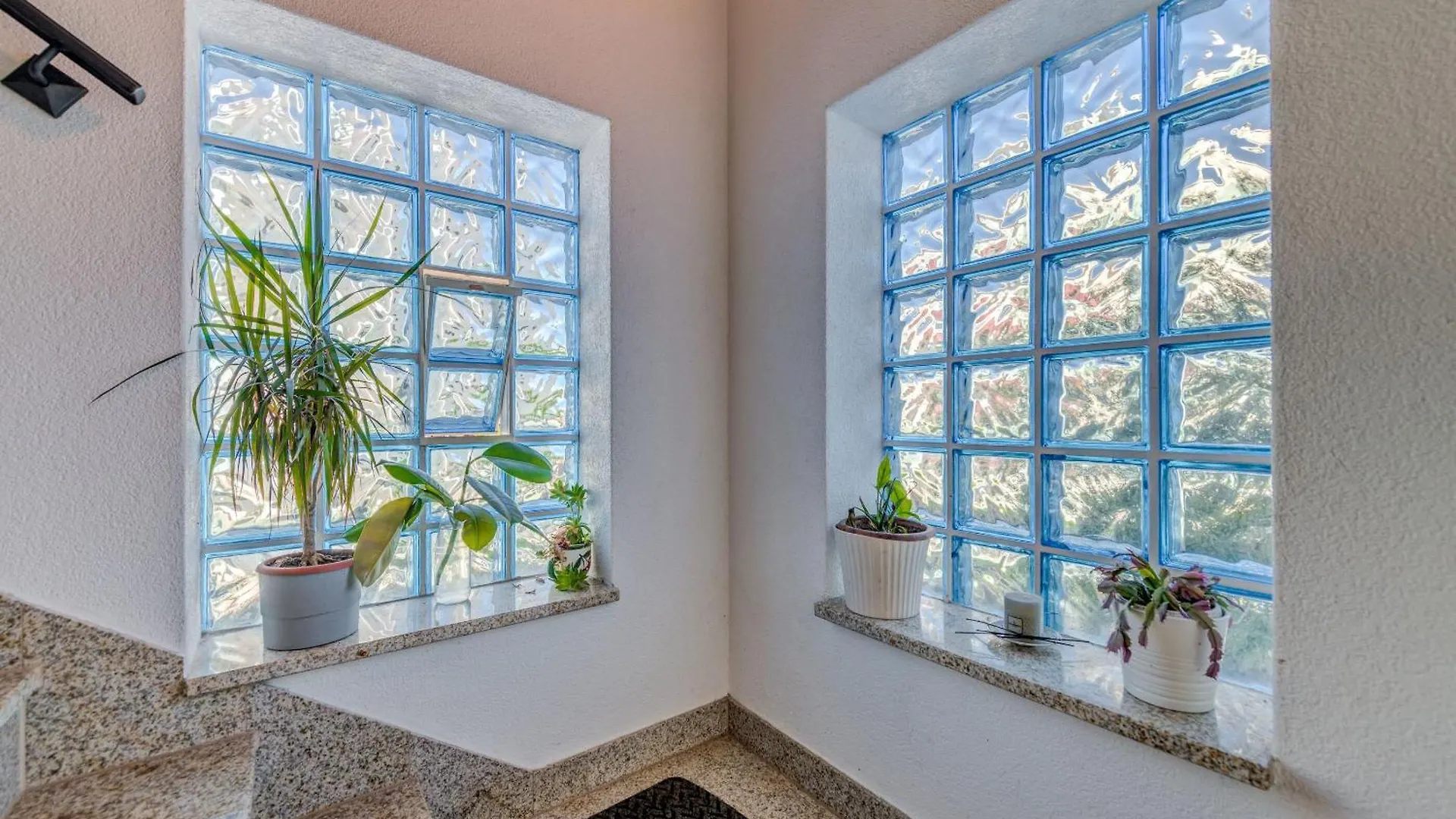 Apartments Deepwater Slatine
