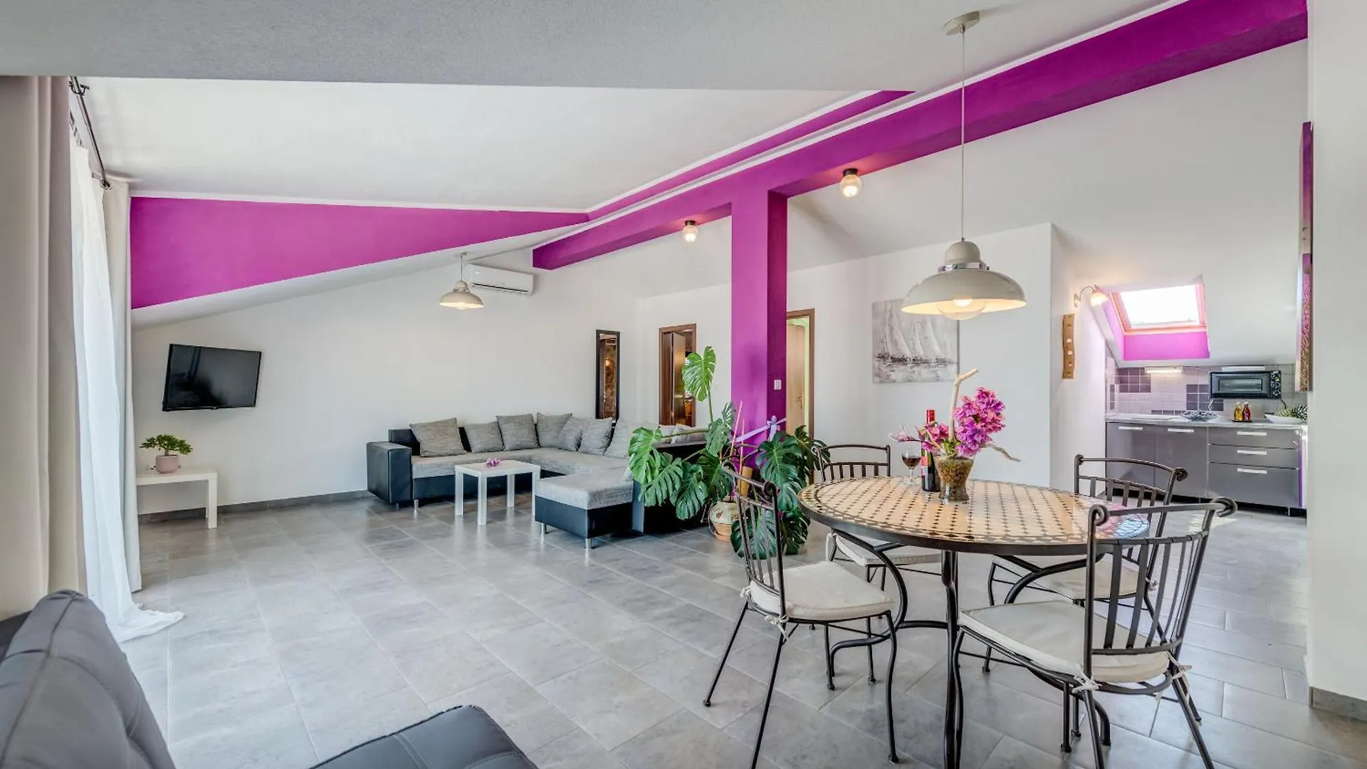 Apartments Deepwater Slatine Croacia