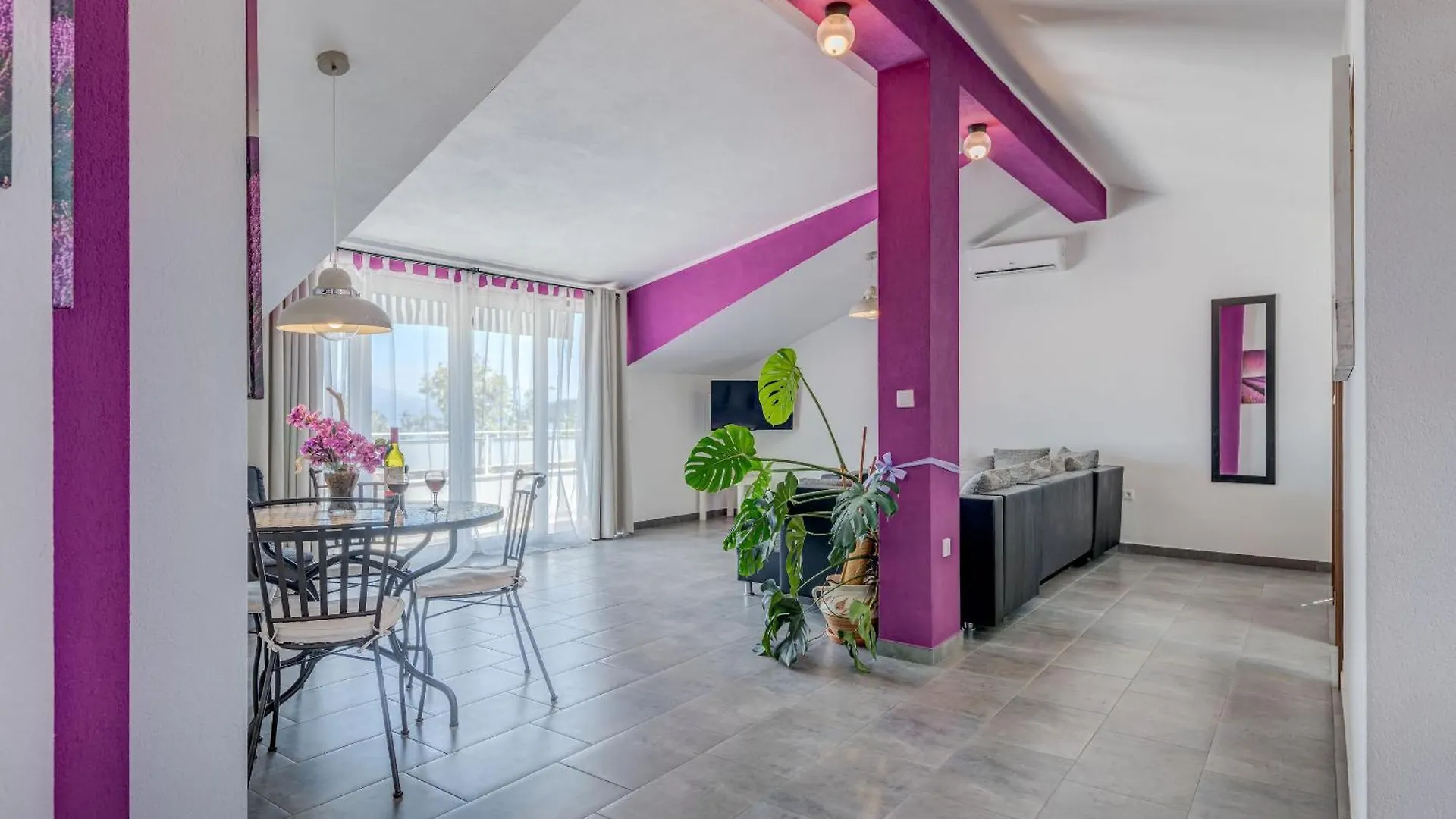 Apartments Deepwater Slatine